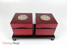 Set of 2 red square boxes 12cm with long life knob  included with stand